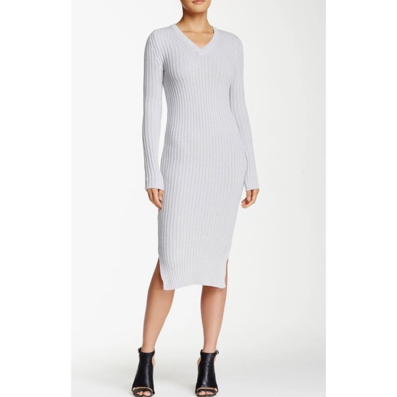 Romeo & Juliet Couture Dresses & Skirts - ROMEO & JULIET COUTURE • Grey Ribbed Knit Sweater Bodycon Midi Dress